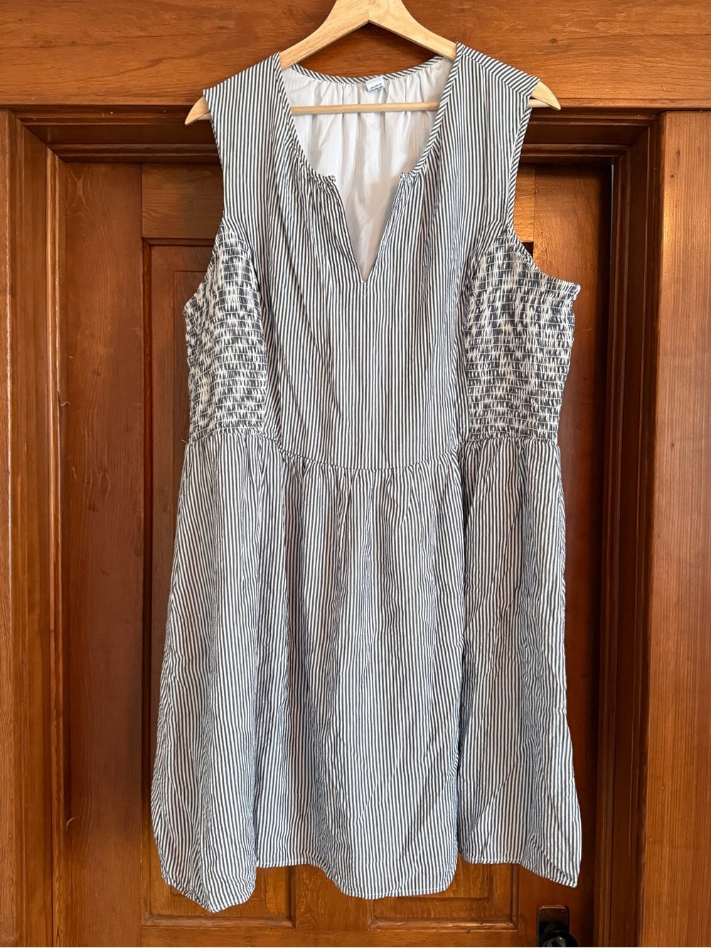 Old Navy Navy & White Pinstriped Sleeveless Mini Dress